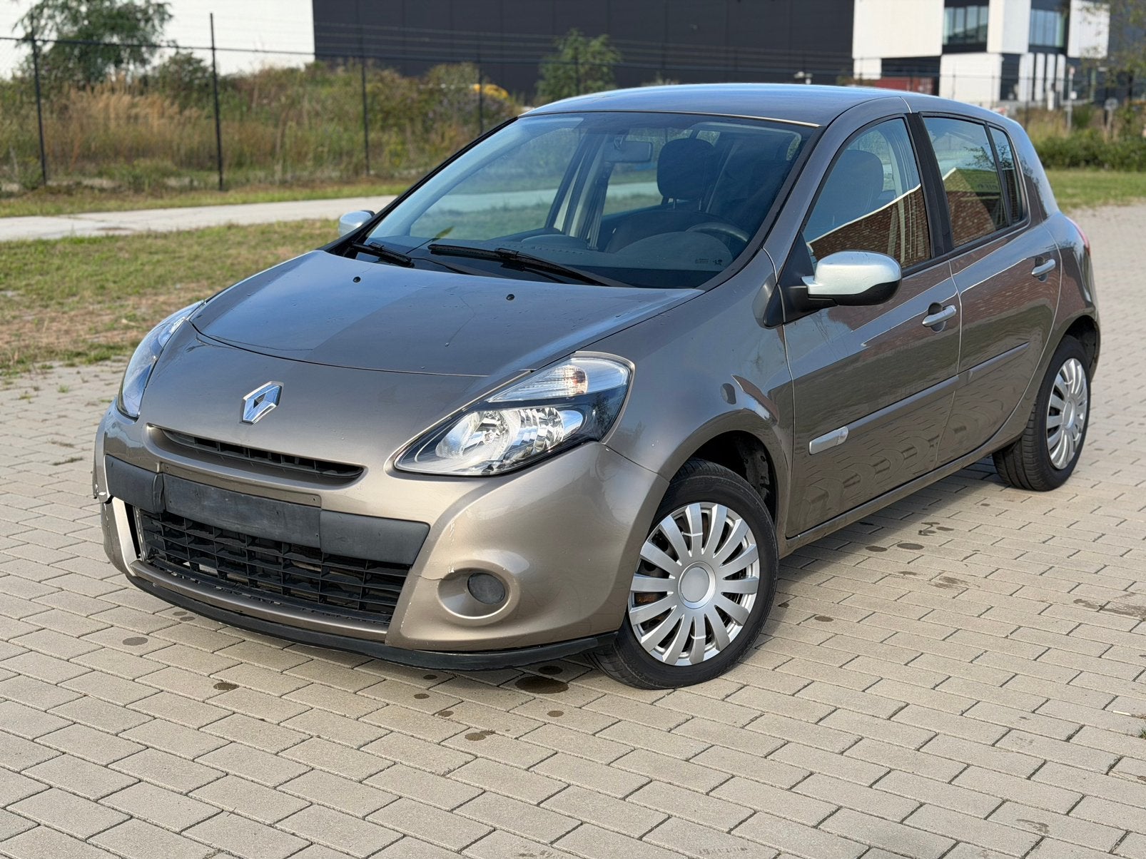 Renault Clio 1.2 Benzine / Airco / 2011, Autos, Euro 5, Entreprise, Boîte manuelle, 5 portes