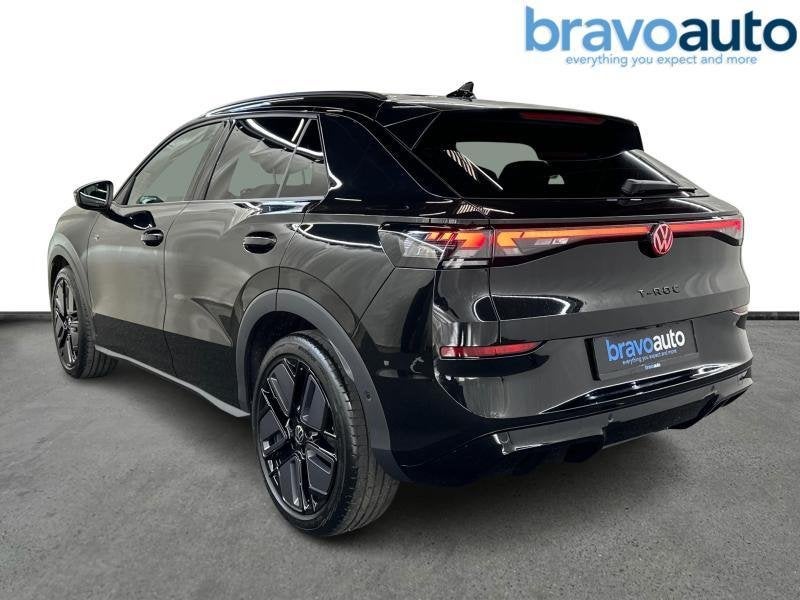 Volkswagen T-Roc NEW model R-Line Black Pack, Autos, Achat, Euro 6, Entreprise, Noir