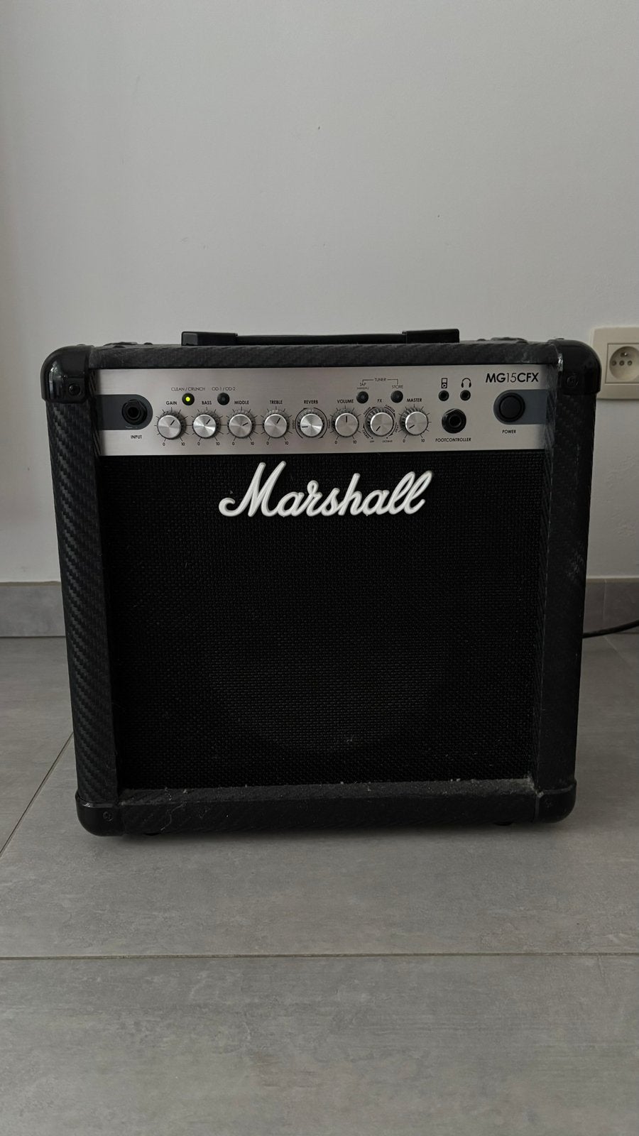 Marshall MG15CFX gitaarversterker – 15W, Muziek en Instrumenten, Ophalen, Zo goed als nieuw