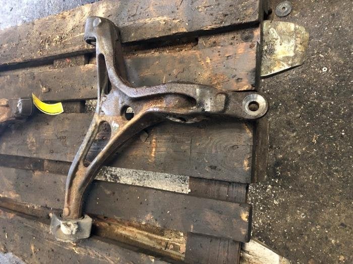 Bras de suspension avant gauche d'un Mercedes ML-Klasse, 3 mois de garantie, Utilisé, -, -