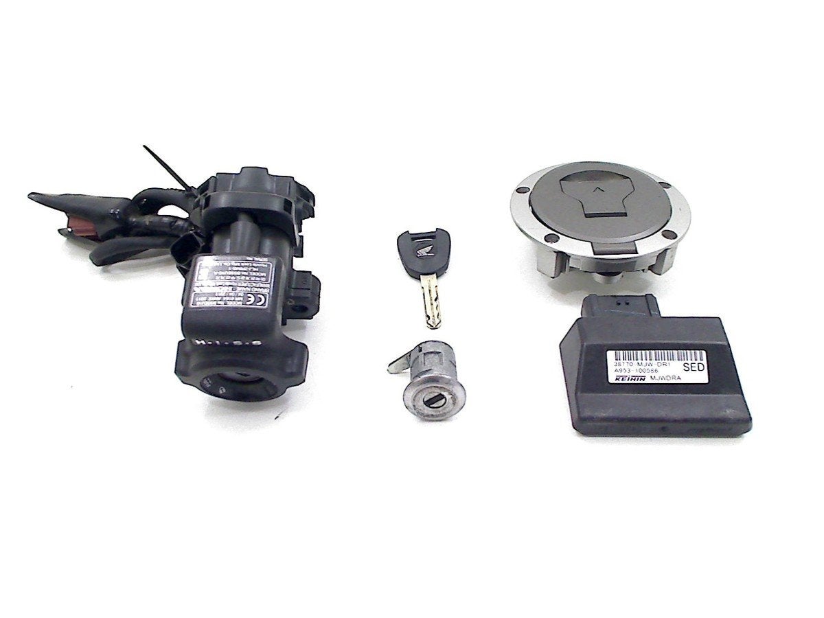 ENSEMBLE DE VERROU ET CYLINDRE DE PORTES Honda, Dhr. S. di Majo, Utilisé, Info@cama-motorparts.nl, P.J. Troelstraweg 8 8
3144 CX  MAASSLUIS, NL