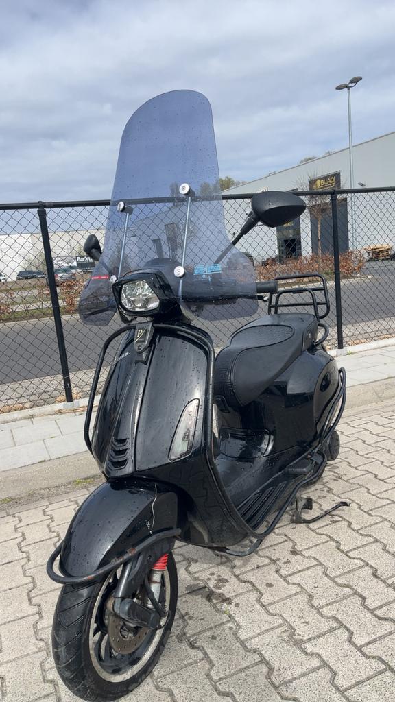 Vespa Sprint S - euro 5 - iget - zeer weinig km !!’, Enlèvement, Comme neuf