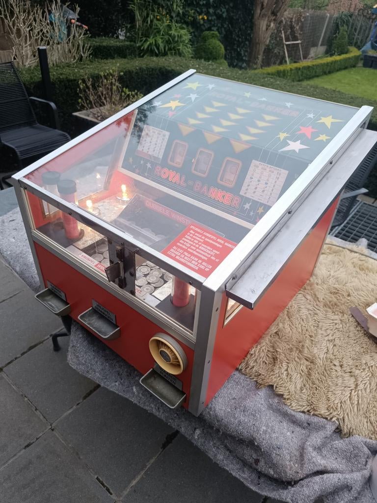 Kermis muntenschuiver Royal banker, Verzamelen, Automaten | Overige, Ophalen, Gebruikt