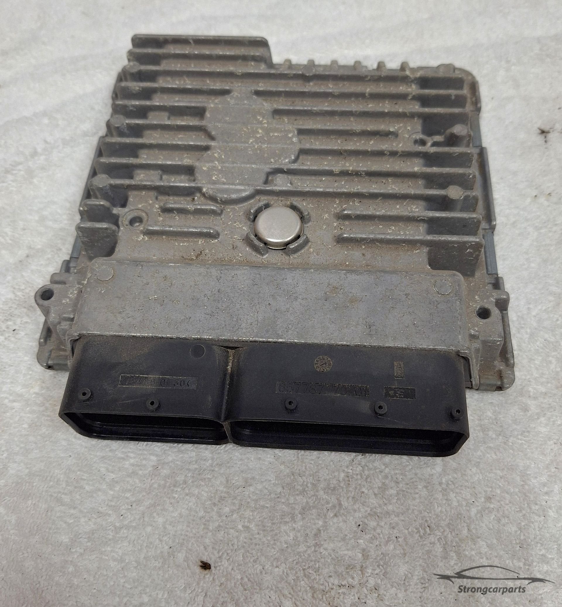ECU Motormanagement VW Caddy III 1.6tdi 03L907425C CAYA, Autos : Pièces & Accessoires, Volkswagen, -, Utilisé, -
