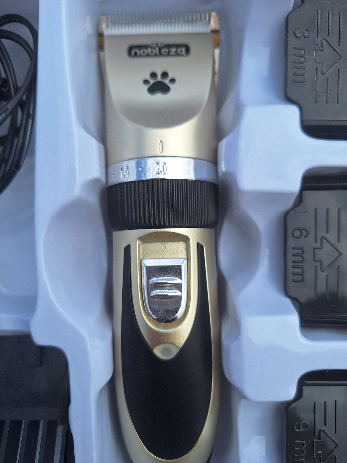 Tondeuse électrique pour chien., Tondeuse