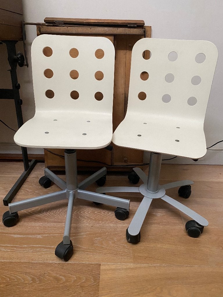 JULES kinderbureaustoel wit IKEA overschilderbaar 2 vr 20€, Huis en Inrichting, Bureaustoelen, Ophalen, Gebruikt, Wit, Bureaustoel