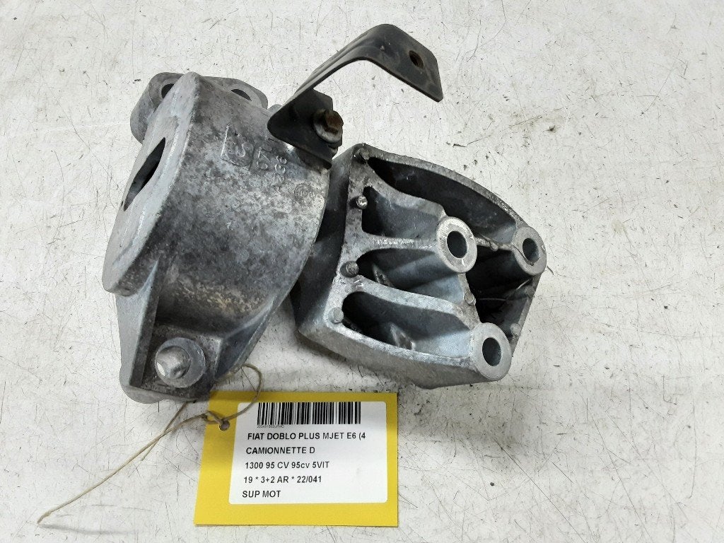MONTAGE MOTEUR Fiat Doblo Cargo (263) (00517991100), FCA Germany GmbH, IPC D1-09 Bahnhofsplatz
65423  Rüsselsheim am Main, DE
