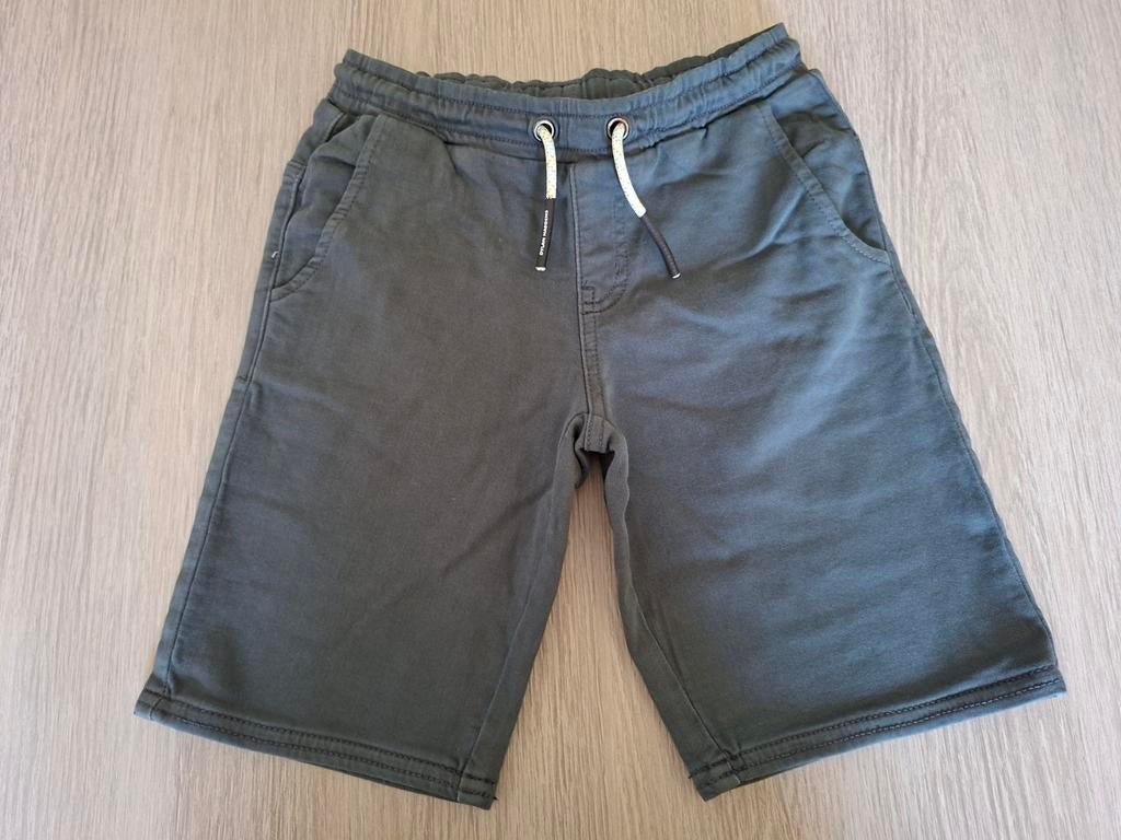 Zwart/grijze jeansshort Dylan Haegens jbc 140, Broek, Jongen of Meisje, Dylan Haegens jbc, Ophalen of Verzenden