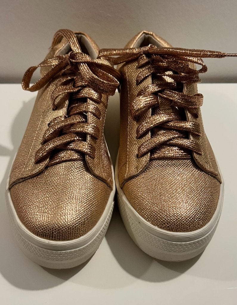 Dolce C gouden sneakers (maat 39), Kleding | Dames, Overige kleuren, Nieuw, Ophalen of Verzenden, Sneakers
