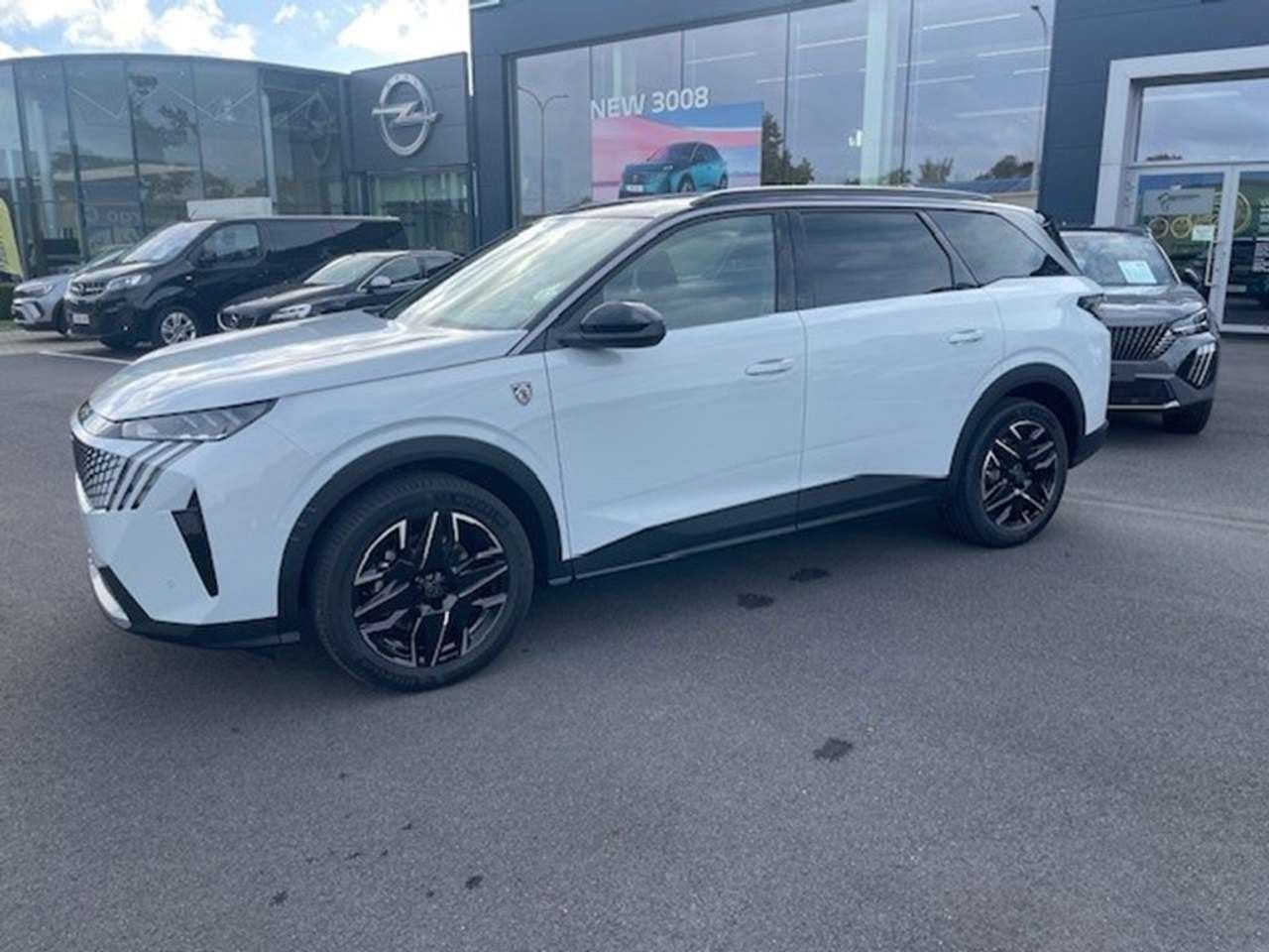 Peugeot 5008 LONG RANGE  GT *NIEUW 7 PLaatsen*, Autos, Peugeot, 0 kg, Euro 6, 7 places, 0 kg