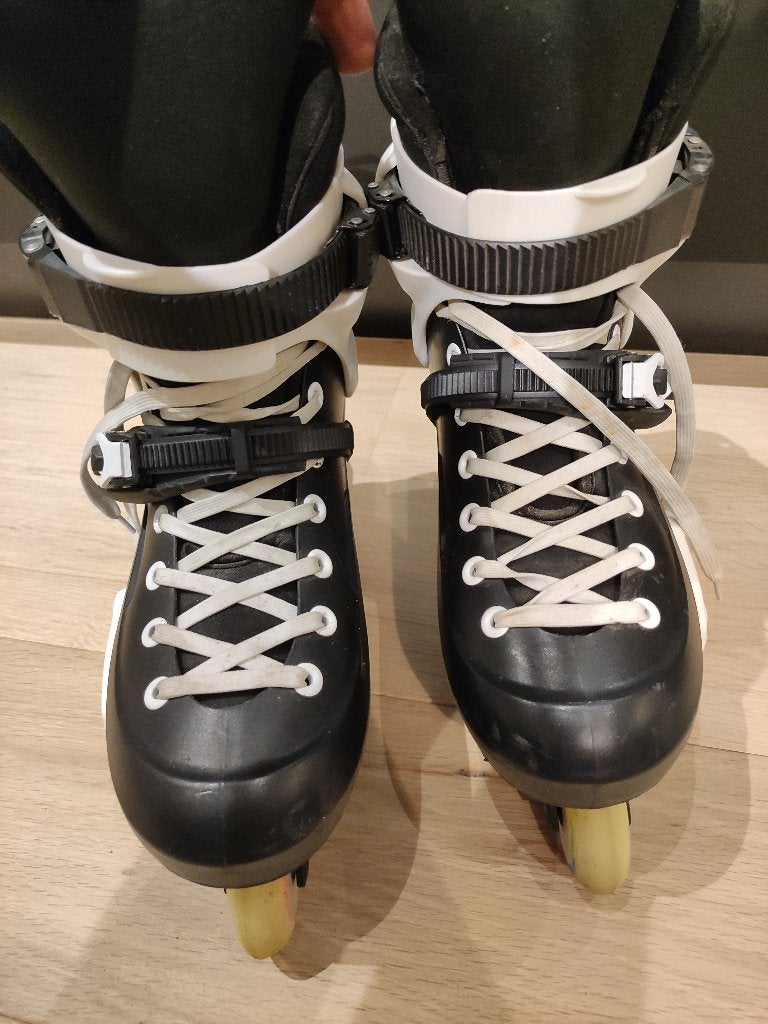 Powerslide Zoom 80 skates + Tempish 6mm assen, Sports & Fitness, Patins à roulettes alignées, Femmes, Rollers 4 roues en ligne