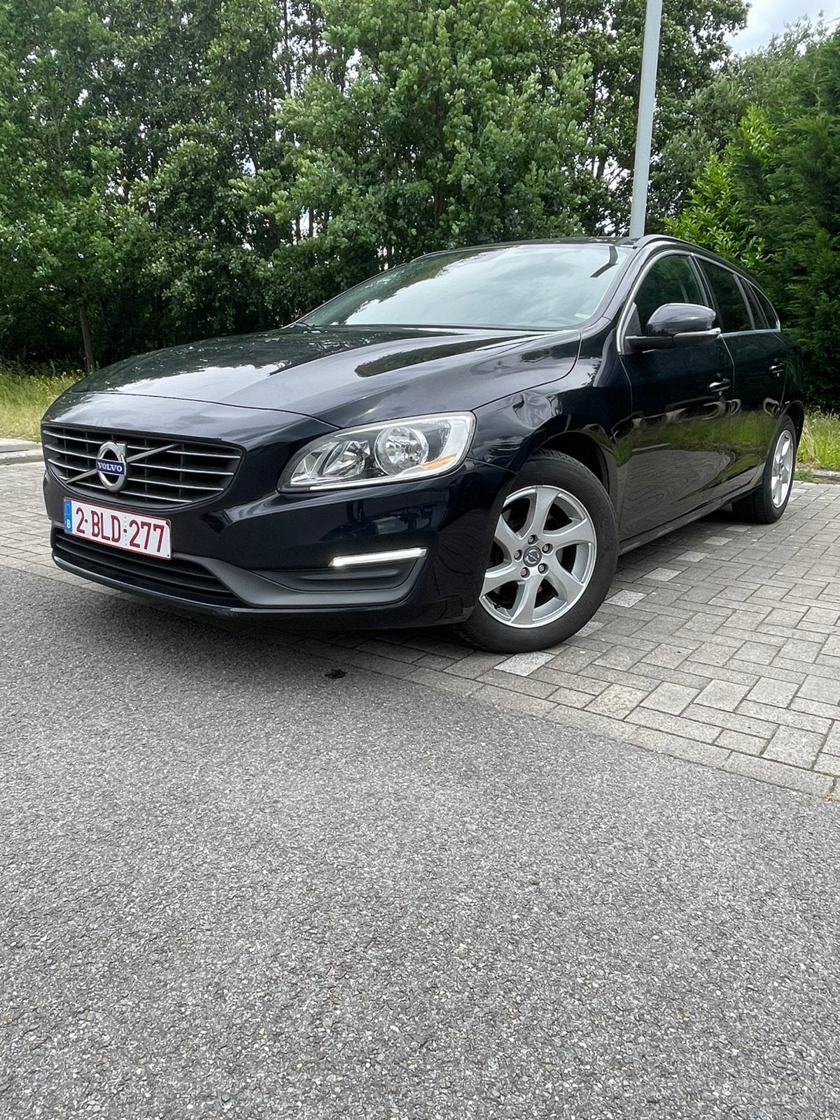 Volvo V60 D2 Momentum Automaat Navi/Leder/Pdc/ Trekhaak, Auto's, Volvo, Particulier, V60, ABS, Adaptieve lichten, Airbags, Airconditioning