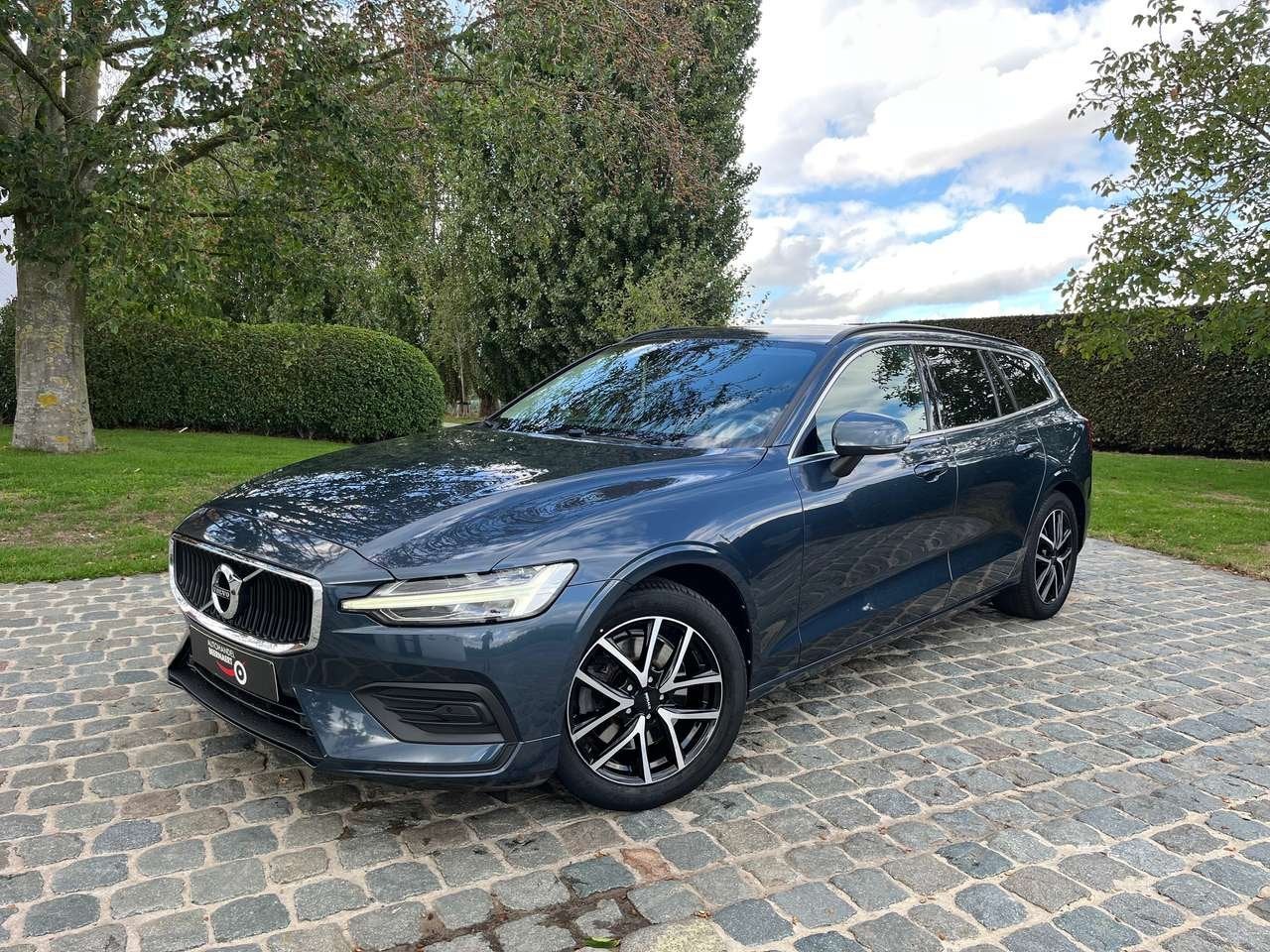 Volvo V60 2.0 B3 MHEV Geartronic/1eignr/93400km/Carplay/Led, Autos, 0 kg, 0 kg, Noir, V60