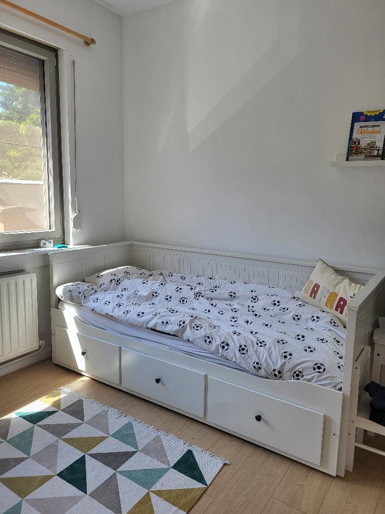 Ikea bed, Comme neuf, 200 cm, Blanc, Deux personnes