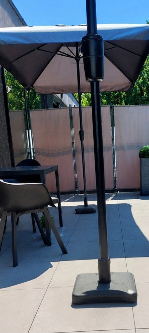 2 antraciet parasols met voet, Ophalen