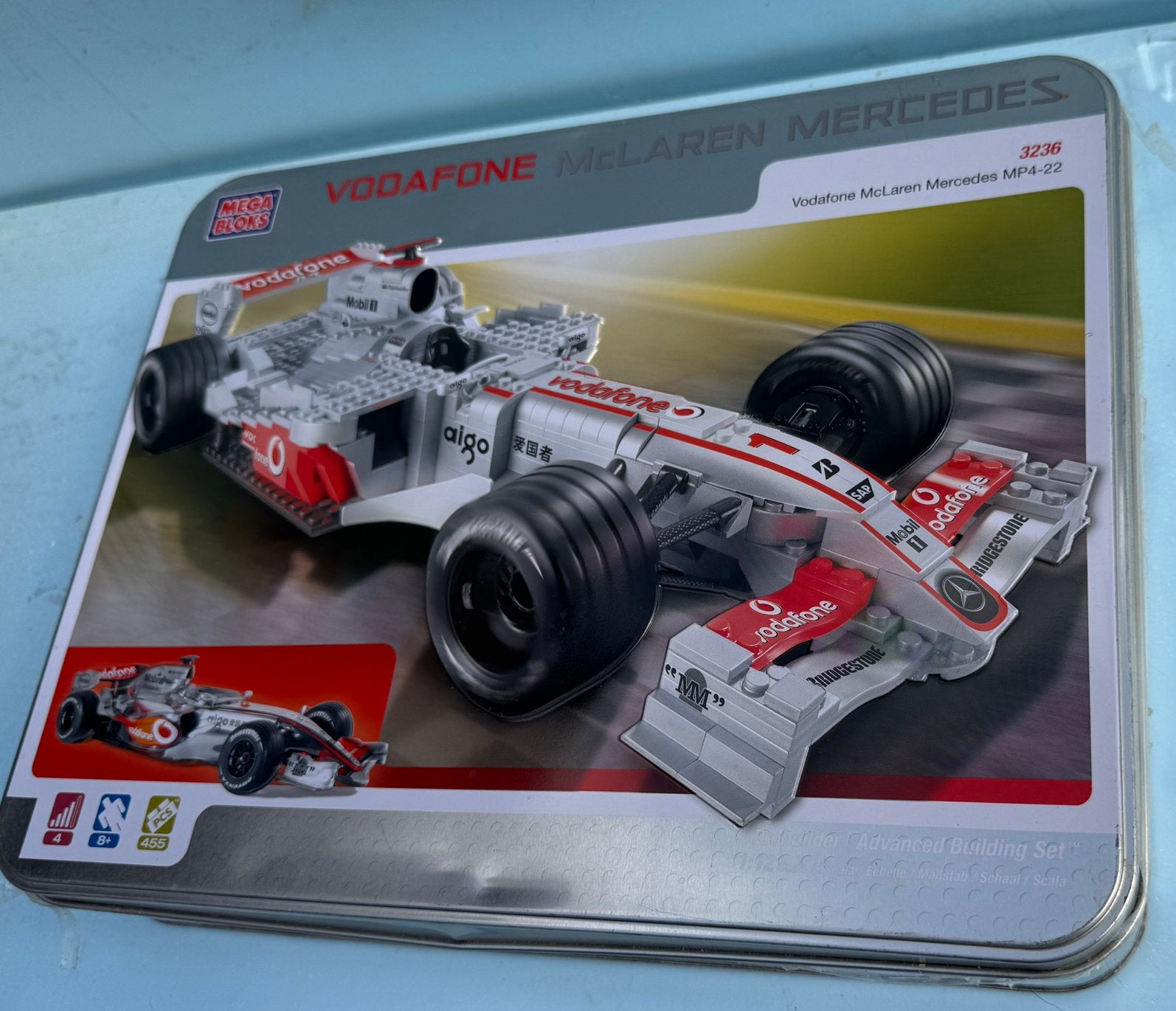 Vodafone MCLaren mercedes, Enfants & Bébés, Autres marques, Enlèvement ou Envoi, Pièces, Comme neuf