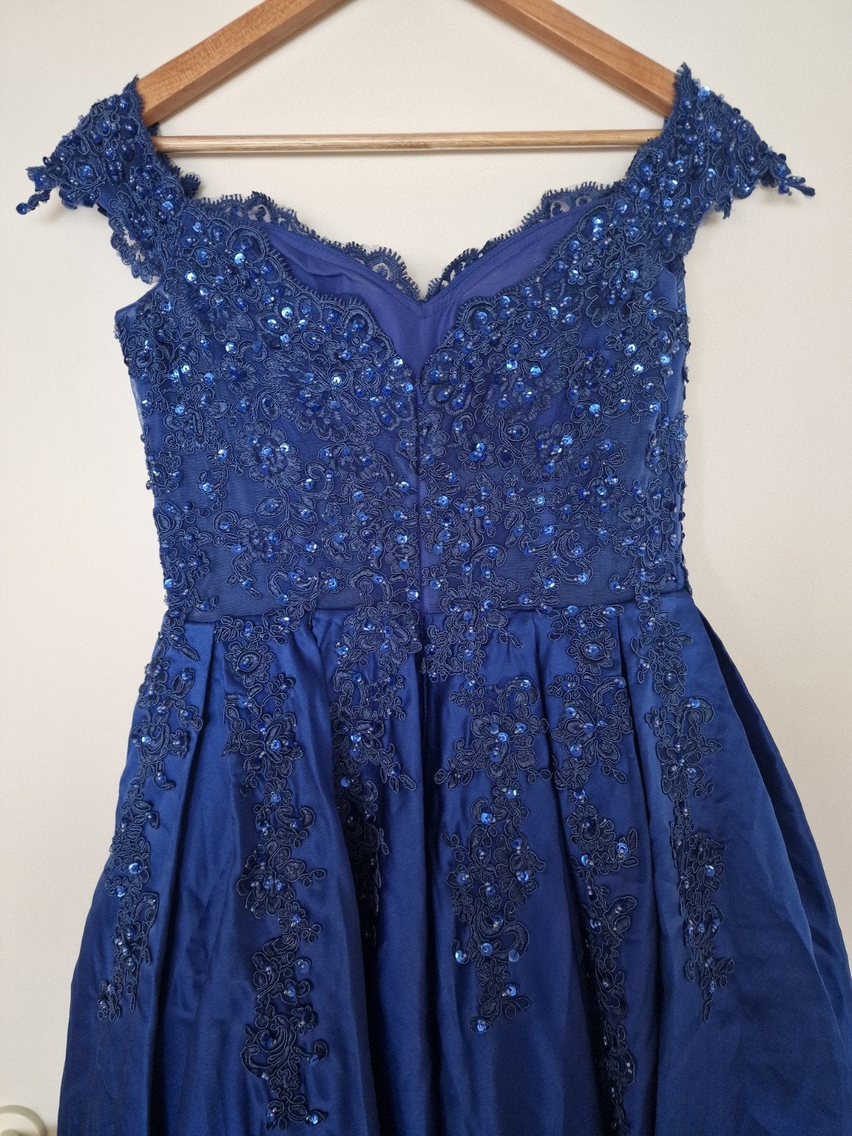 partij trouw en feest jurken en accessoires, Neuf, Robe de gala, Taille 38/40 (M), Enlèvement ou Envoi