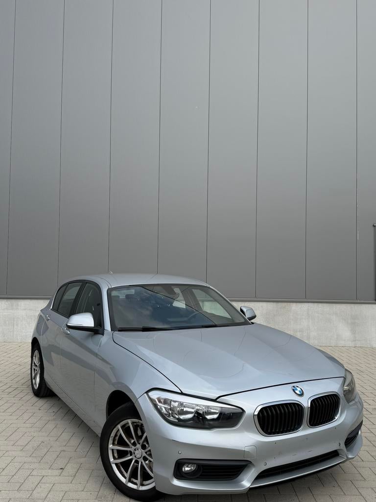 2017 BMW 116 - 280dKM, Autos, BMW, Cuir, Argent ou Gris, Achat, Euro 6