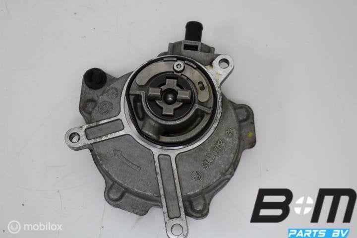 Onderdrukpomp VW Polo 6R WRC 7933 km 06D145100H, Auto-onderdelen, Motor en Toebehoren, Gebruikt