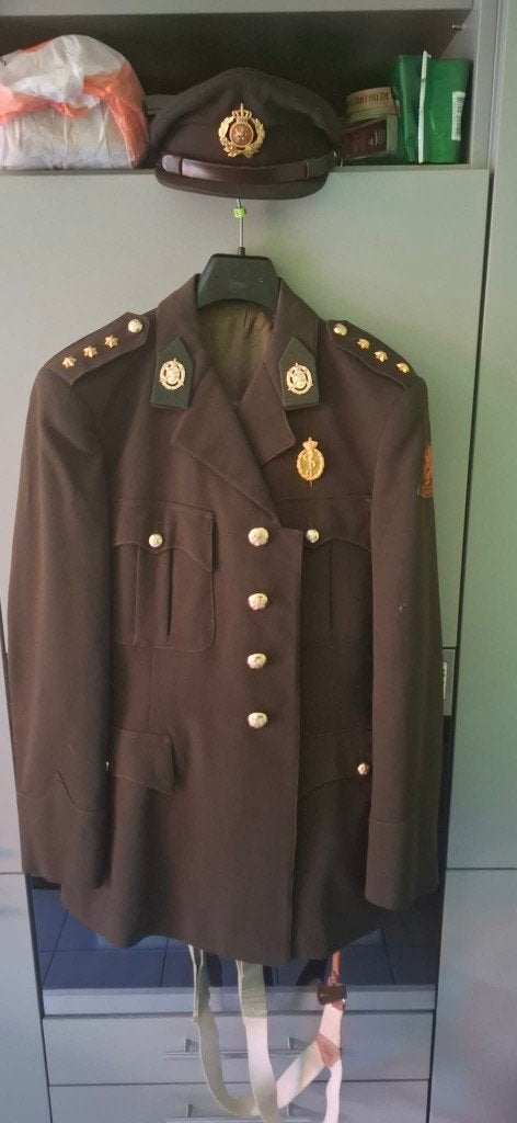 Pays-bas_Uniforme DT Capitaine Médecin_ 1964, Collections, Enlèvement ou Envoi, Armée de terre, Vêtements ou Chaussures