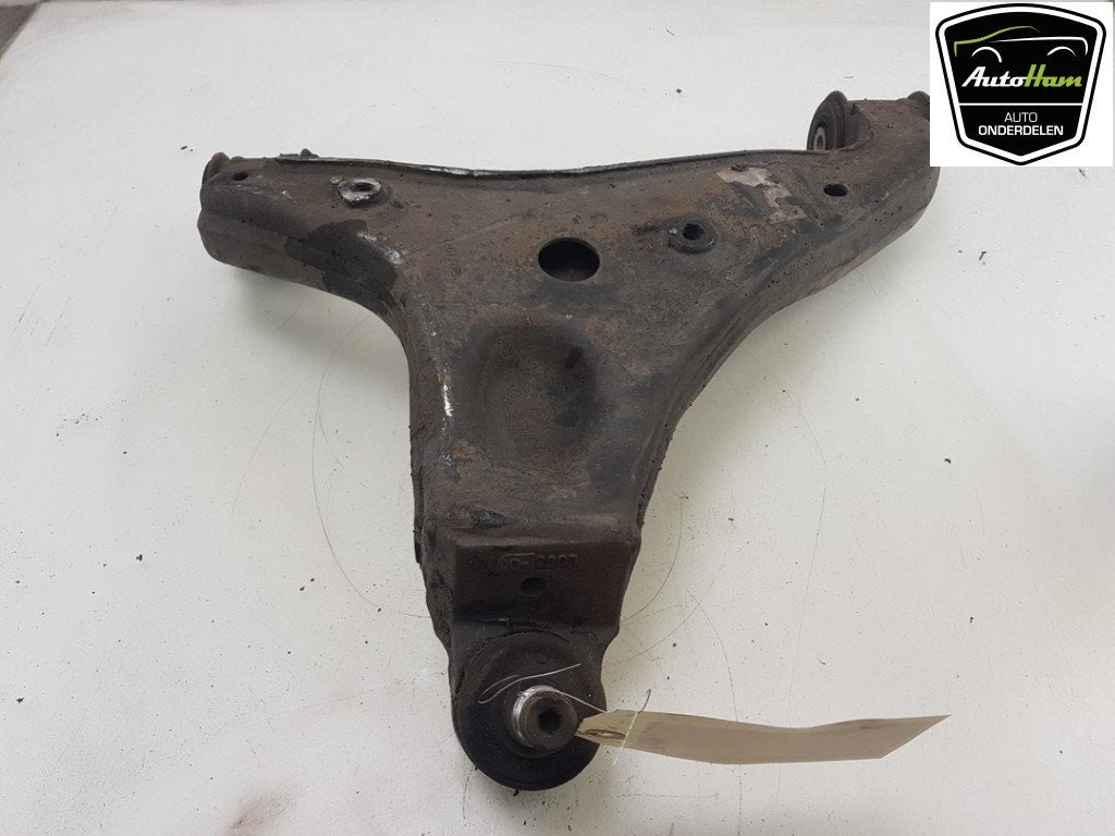 BRAS DE SUSPENSION AVANT GAUCHE (TRIANGLE) Crafter, Dhr. J. Ham, Volkswagen, Administratie@autoham.nl, Utilisé