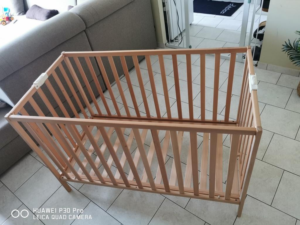 Lit bébé avec matelas, Enlèvement