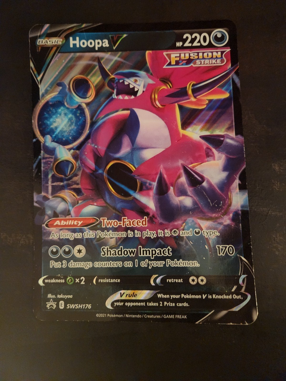 Carte Big Pokémon — Hoopa V — 220 CV — Fusion Strike, Enlèvement ou Envoi, Comme neuf, Cartes en vrac, Foil