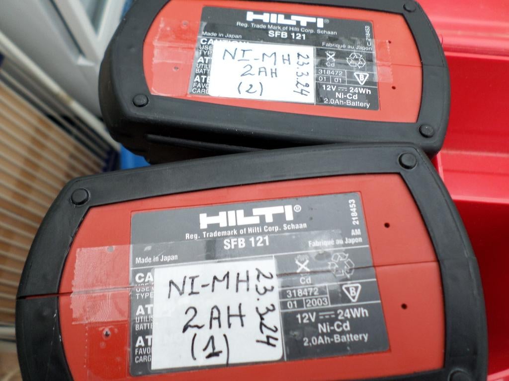 Visseuse HILTI SF180A,SF 151A,SFH 151A, SF 121A, Doe-het-zelf en Bouw, Ophalen, Zo goed als nieuw, Accu, Overige soorten