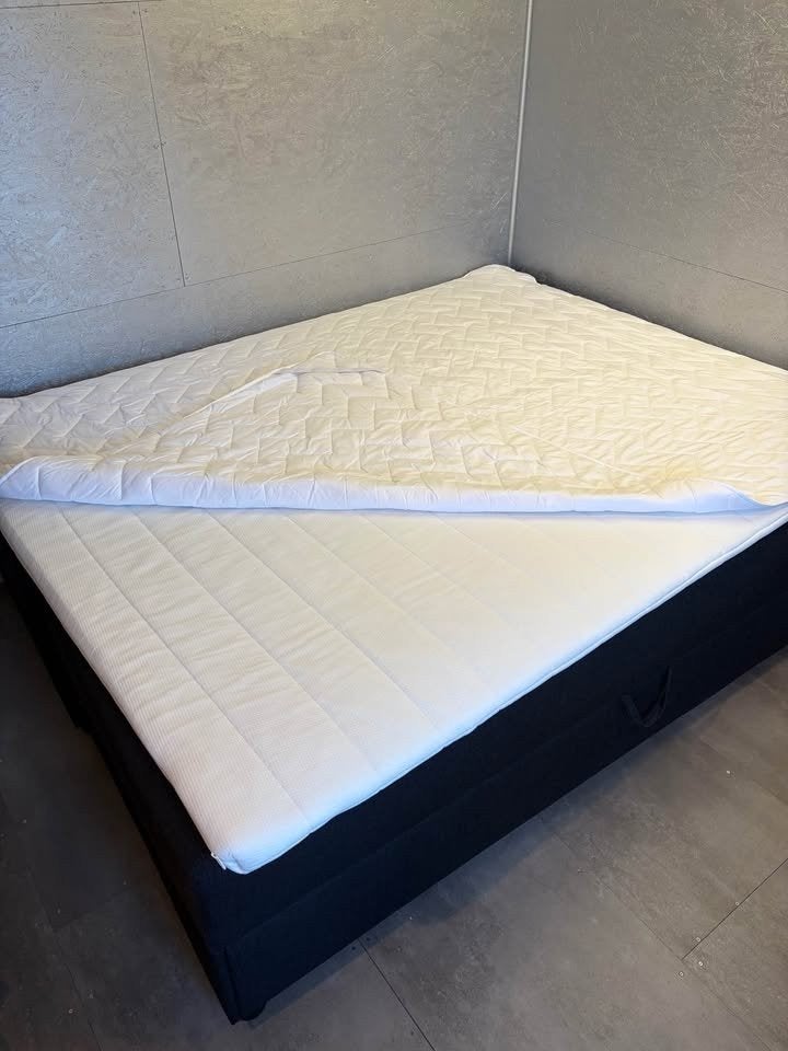 Lit sommier tapissier avec rangement Jysk 160 x 200, Ophalen, Sommier tapissier, Zo goed als nieuw, Twijfelaar