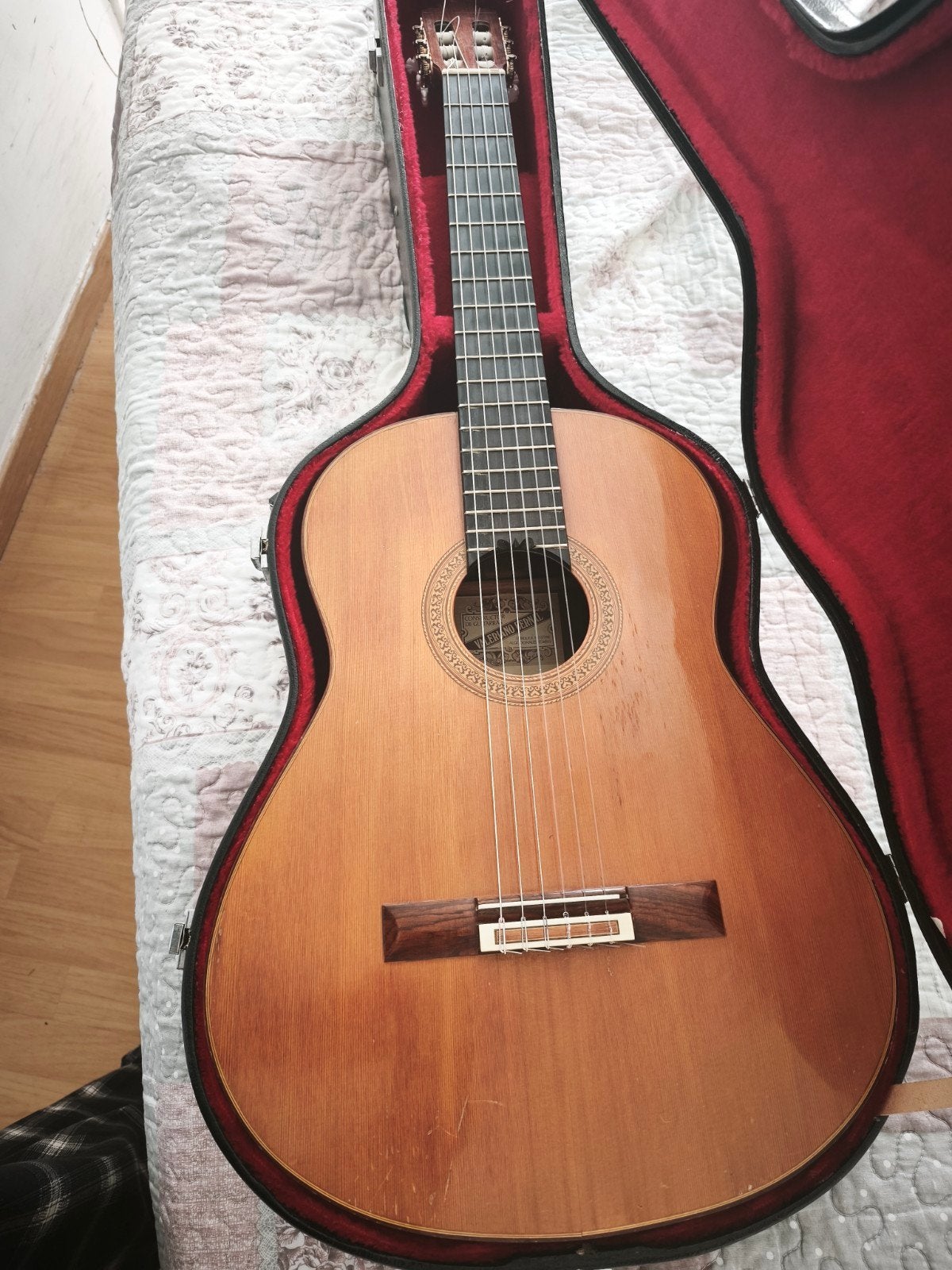 guitare Valeriano Bernal père, Enlèvement ou Envoi, Utilisé, Guitare classique ou espagnole, Avec valise