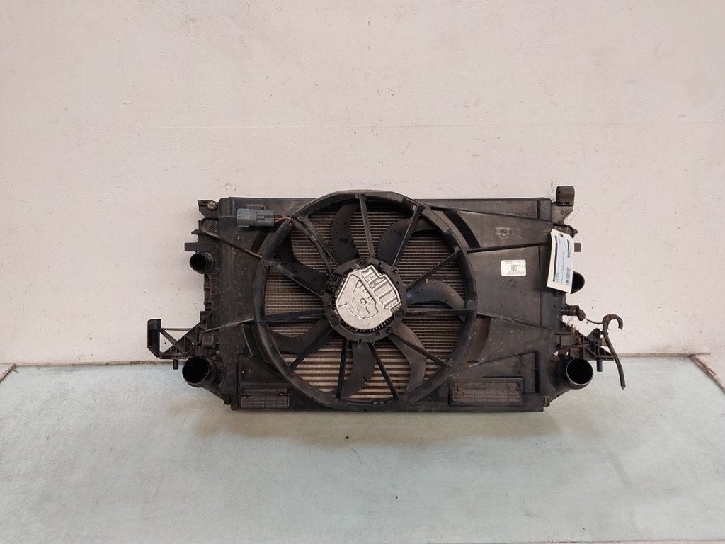 RADIATEUR COMPLET Opel Astra K Sports Tourer, Dhr. J. Ham, Administratie@autoham.nl, Opel, Utilisé
