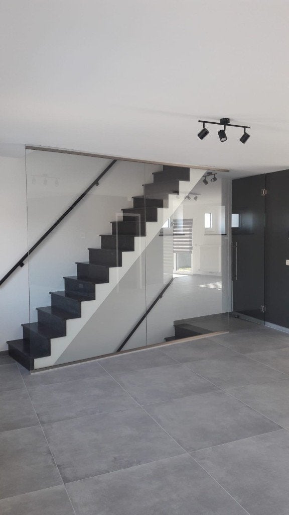 Standaardmaten voor trappen in natuursteen, Ophalen, Nieuw, Trap