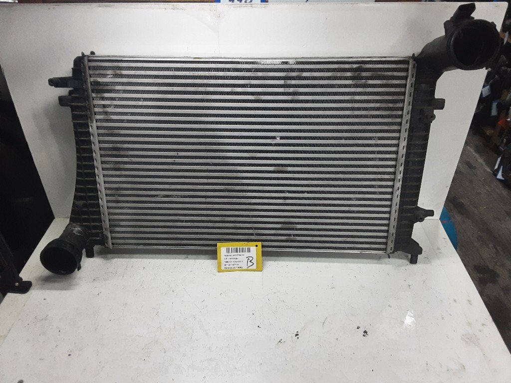 ECHANGEUR AIR A3 Sportback (8PA) (1K0145803Q038906051B), Mevr. I. Hauben, Audi, Utilisé, Rue de l'Espoir 34 34
4030  GRIVEGNÉE, BE