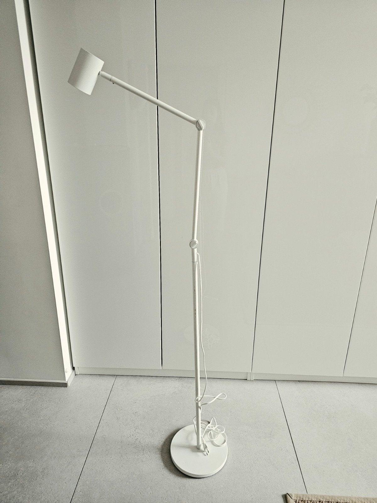 Lampadaire liseuse réglable Ikea Nymâne, Enlèvement