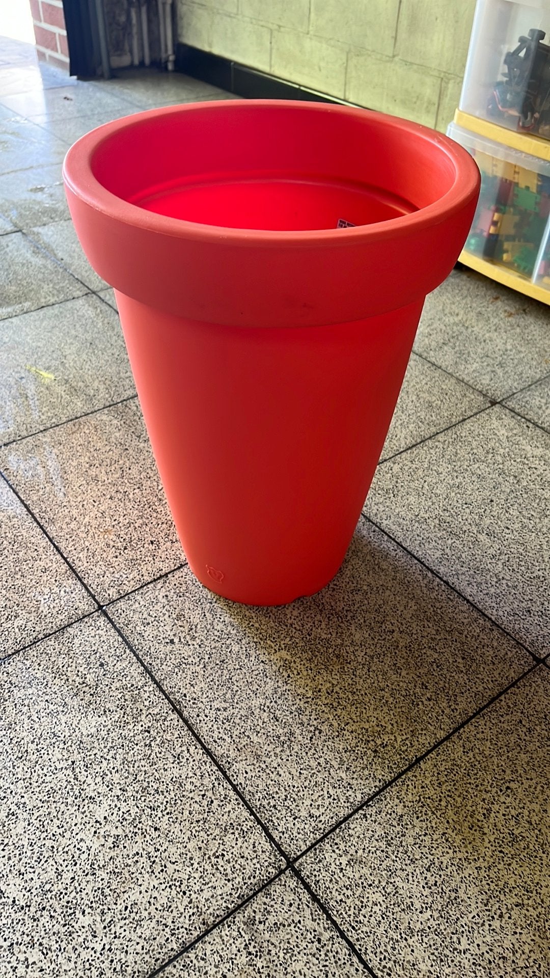 Pot à fleurs et vase rond orange, Neuf, 40 à 70 cm, Rond, Synthétique
