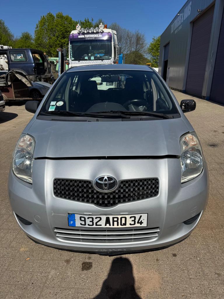 Toyota Yaris *5DOORS-AIRCO* (bj 2006), Argent ou Gris, Entreprise, Boîte manuelle, 1055 kg