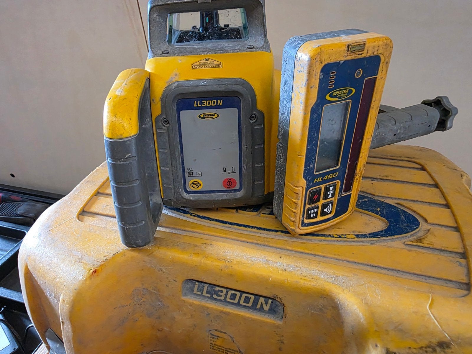 spectra bouwlaser ll300n, Doe-het-zelf en Bouw, Ophalen, Gebruikt