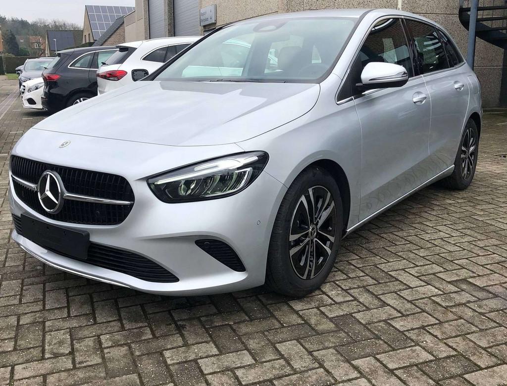 Mercedes-Benz B-Klasse 180 Achteruitrijcamera, LED High Perf, Auto's, Mercedes-Benz, 1490 kg, Gebruikt, Zwart, 4 cilinders