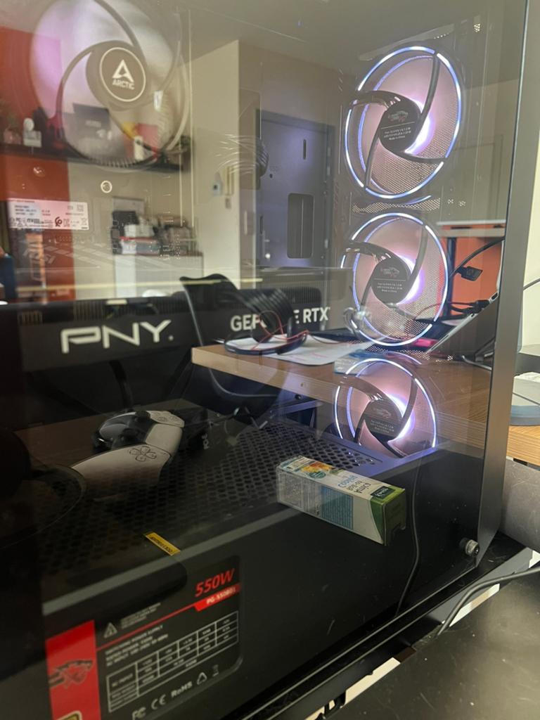 Ryzen 7 5700x Nvidia 4070 pc computer gaming, Computers en Software, Desktop Pc's, 32 GB, Zo goed als nieuw, Gaming, SSD