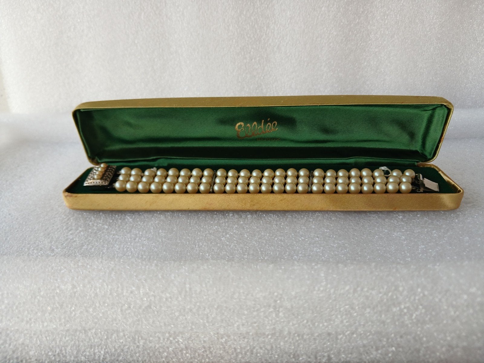 Vintage Parelarmband 3 Rijen - In Originele Elldée Doos, Bijoux, Sacs & Beauté, Bijoux anciens, Enlèvement ou Envoi, Autres matériaux
