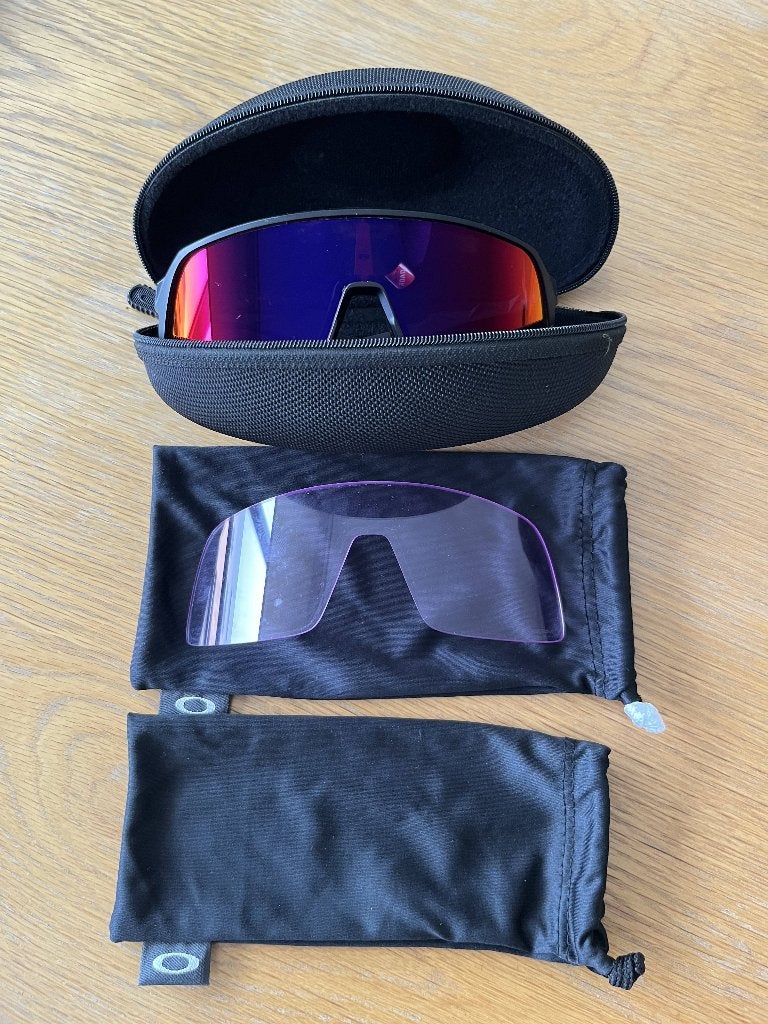 Oakley Sutro ZGAN met éxtra low light lens, Ophalen, Zonnebril, Zwart, Zo goed als nieuw