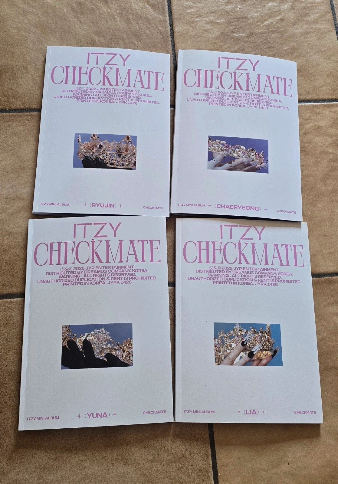 Lot 4 Albums Itzy Checkmate Member Version, Overige genres, Gebruikt, Digipak, Ophalen of Verzenden