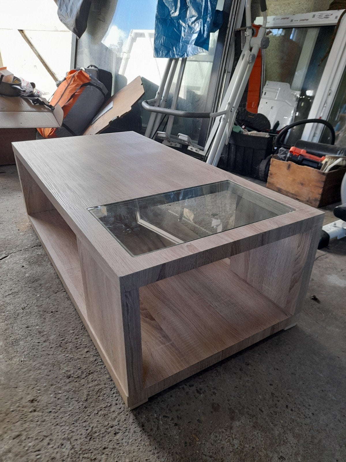 table basse avec vitre, Jardin & Terrasse, Neuf, Intérieur, 30 à 60 cm, Enlèvement