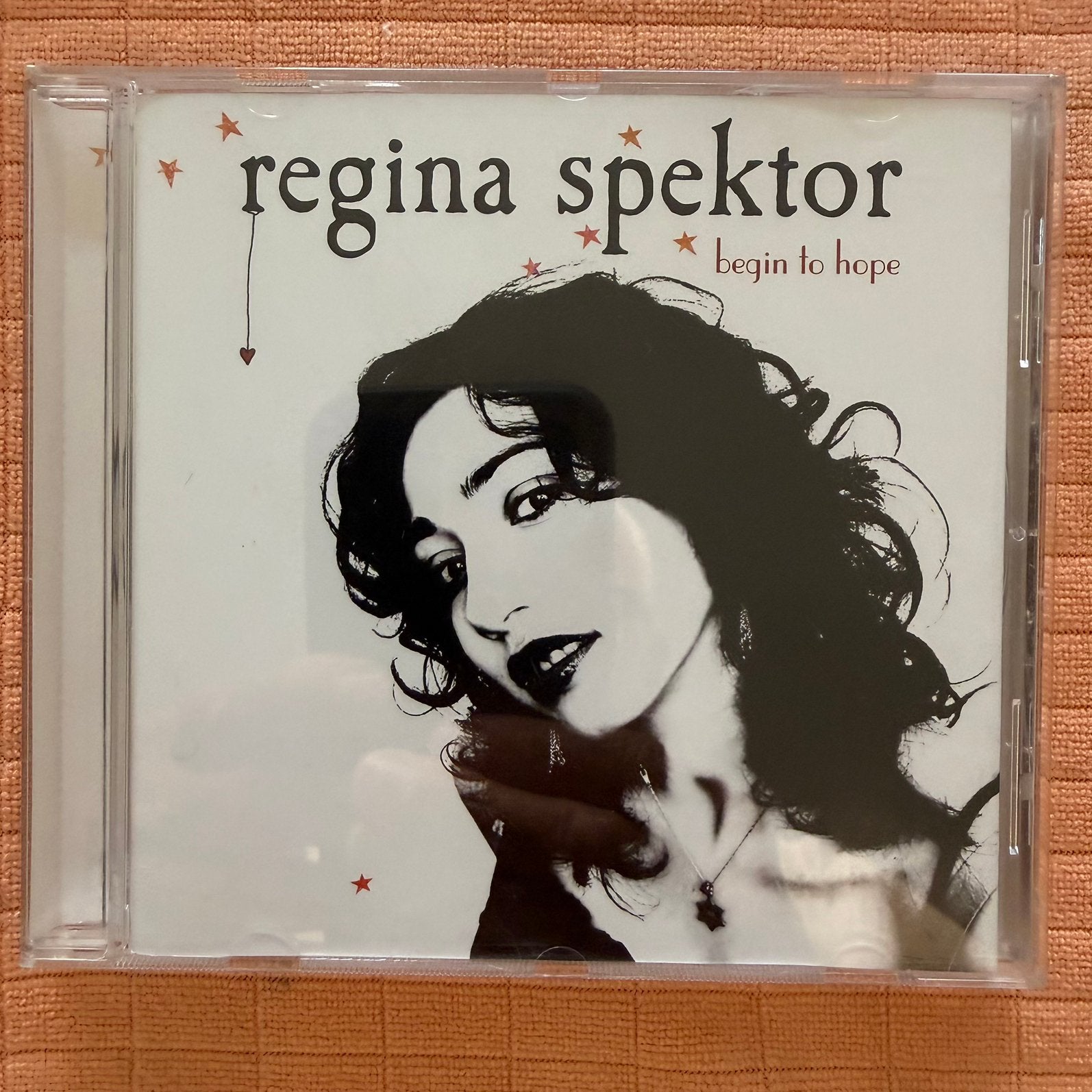 CD Regina Spector, Enlèvement, Comme neuf