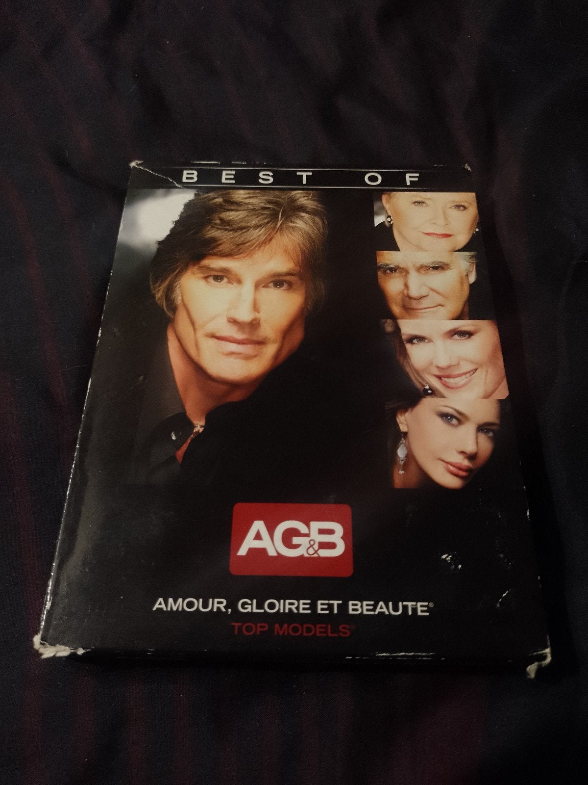 A vendre en coffret dvd best of série Amour gloire et beauté, Enlèvement ou Envoi, Autres saisons, Drame, Comme neuf
