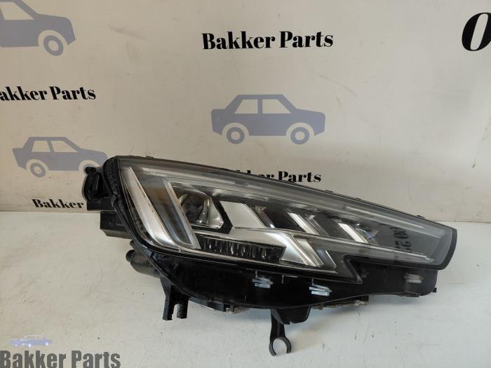 Koplamp rechts van een Audi A4, Gebruikt, -, -, Audi