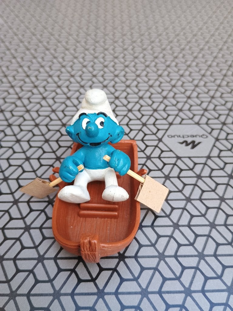 Superschtroumpf  dans une chaloupe 4.0219, Enlèvement ou Envoi, Utilisé, Autres Schtroumpfs, Poupée, Figurine ou Peluche