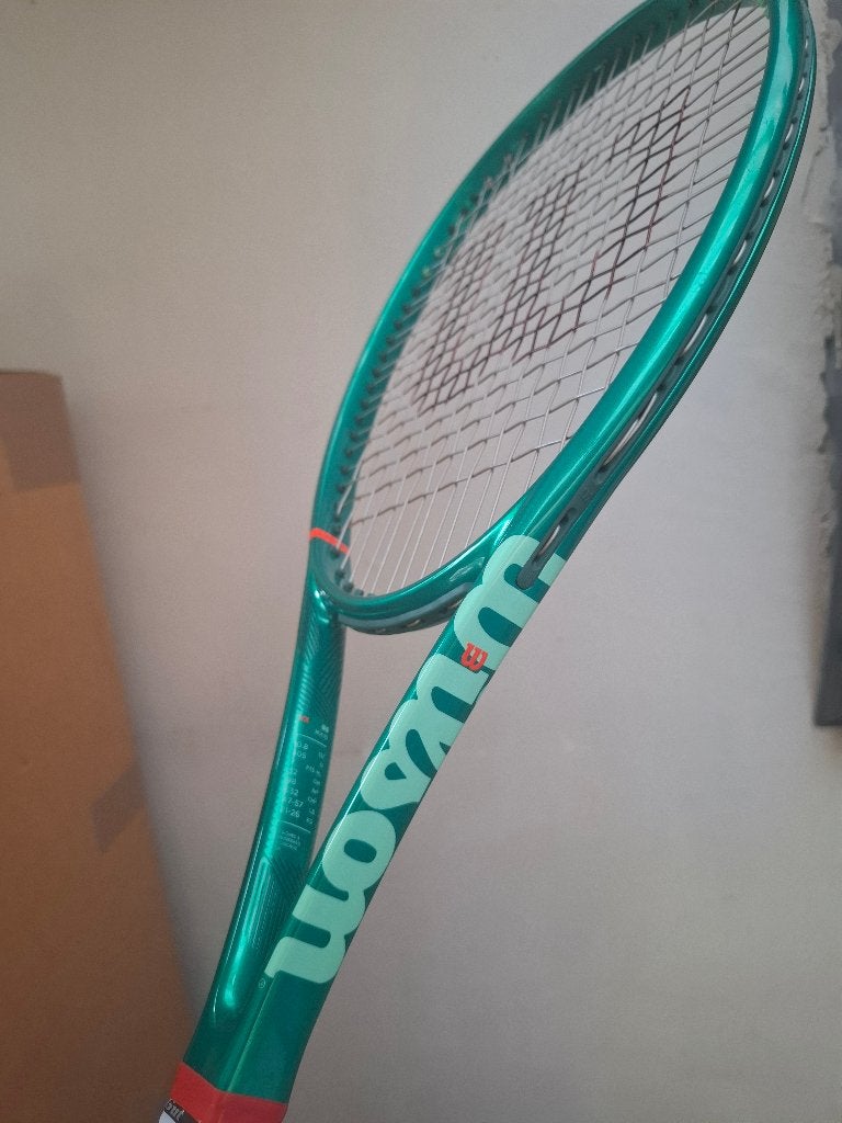 WILSON BLADE 98 V10, Sports & Fitness, Enlèvement ou Envoi, Raquette, L1, Comme neuf