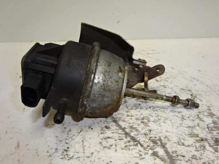 Actuator elektrisch (Turbo) van een Audi A4, Gebruikt, -, -, -