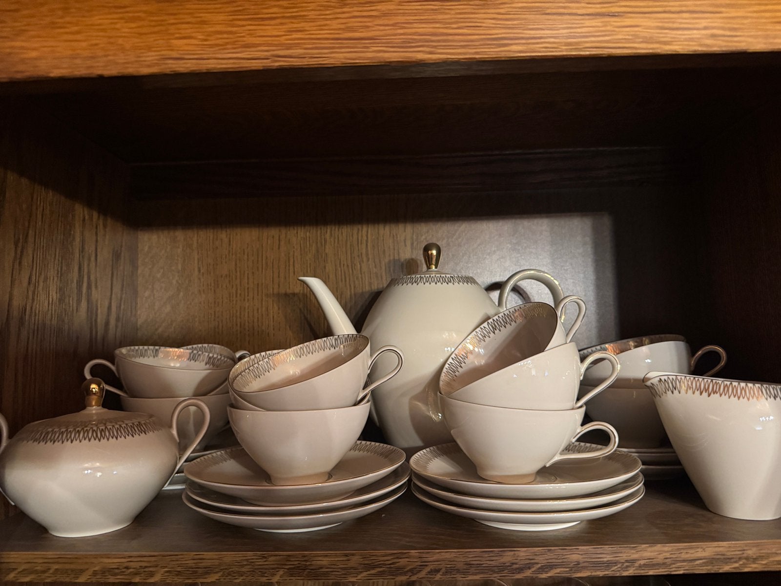 Magnifique service de table et café complet, Ophalen
